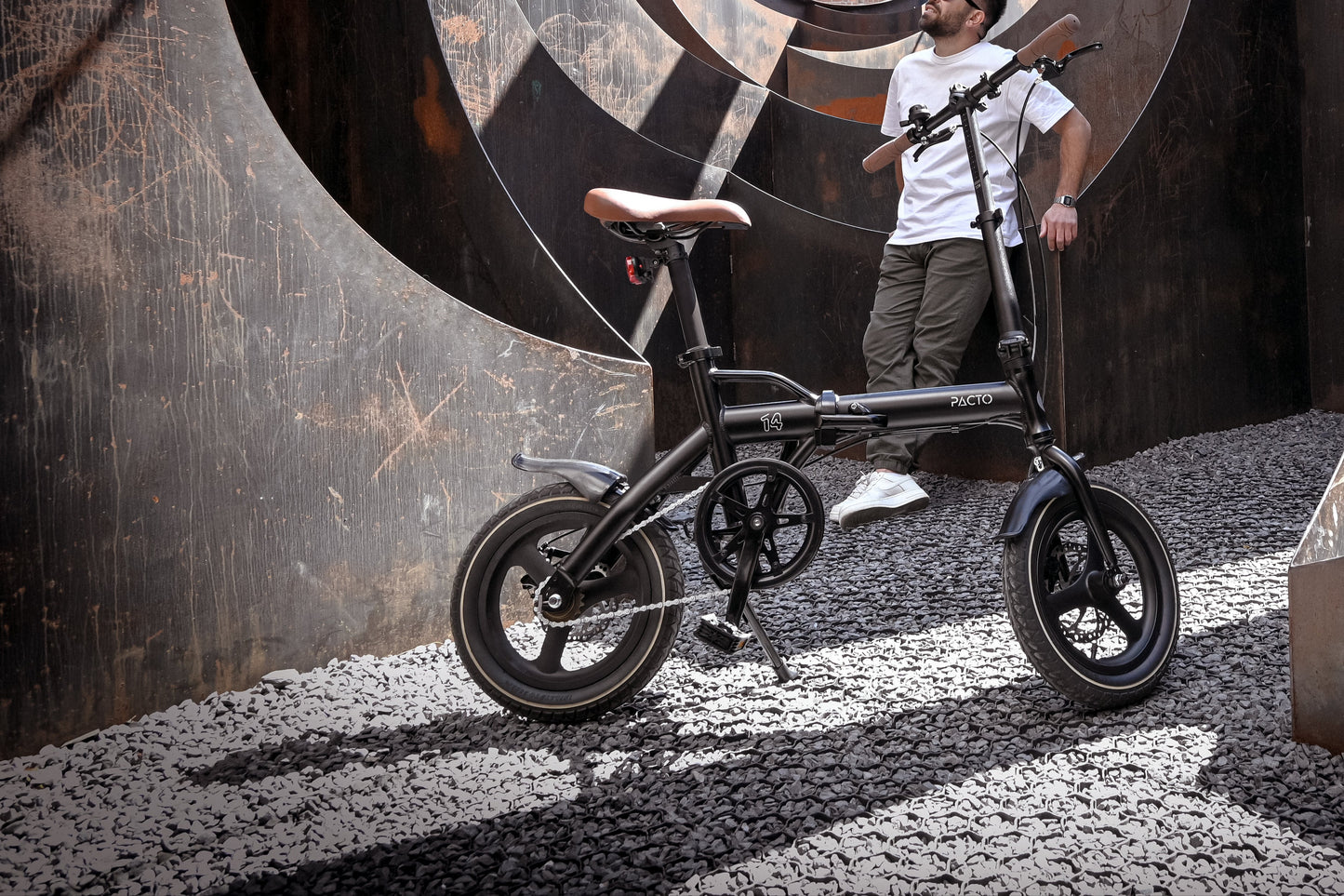 PACTO FOURTEEN – Folding Bike - Ultra Light - 14 inch - Black/Green